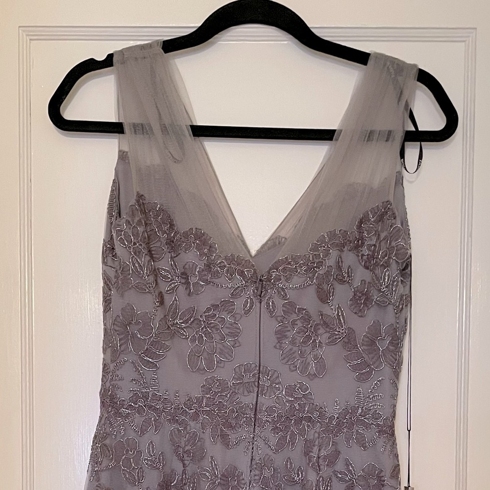 Women’s Tadashi Shoji Dress with tags. Size 2.